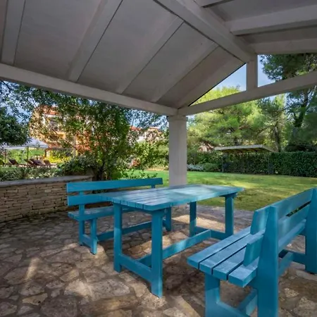 Apartment Rossella 1 Two-bedroom Ap Achilea *