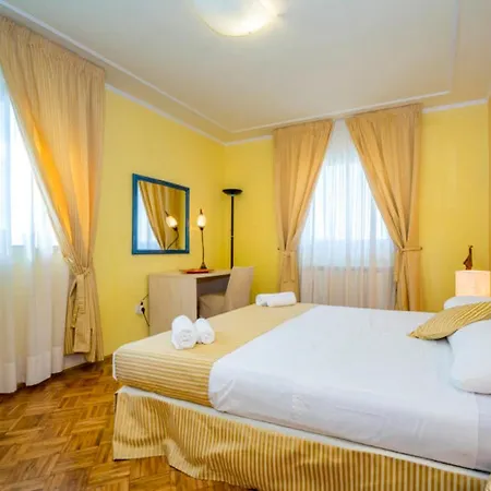 Rossella 1 Two-bedroom Ap Achilea *