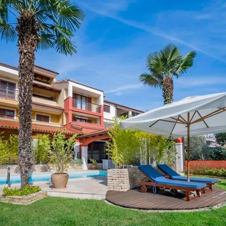 Rossella 1 Two-bedroom Ap Achilea