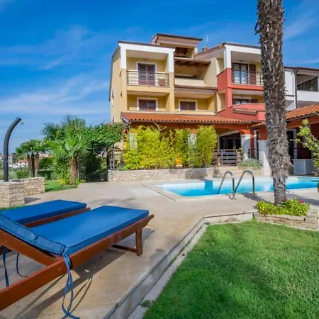 Rossella 1 Two-bedroom Ap Achilea Rovinj