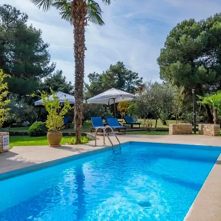 Rossella 1 Two-bedroom Ap Achilea Rovinj